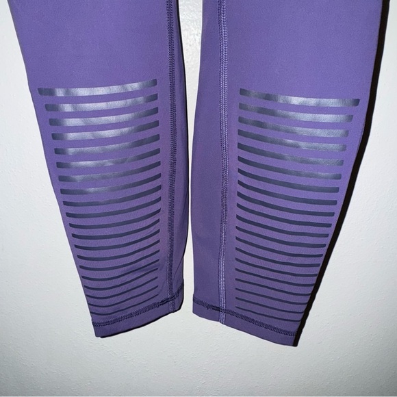 Lululemon Rogue Renegade Super High Rise Tight 25" Purple Size 4 - Picture 5 of 10